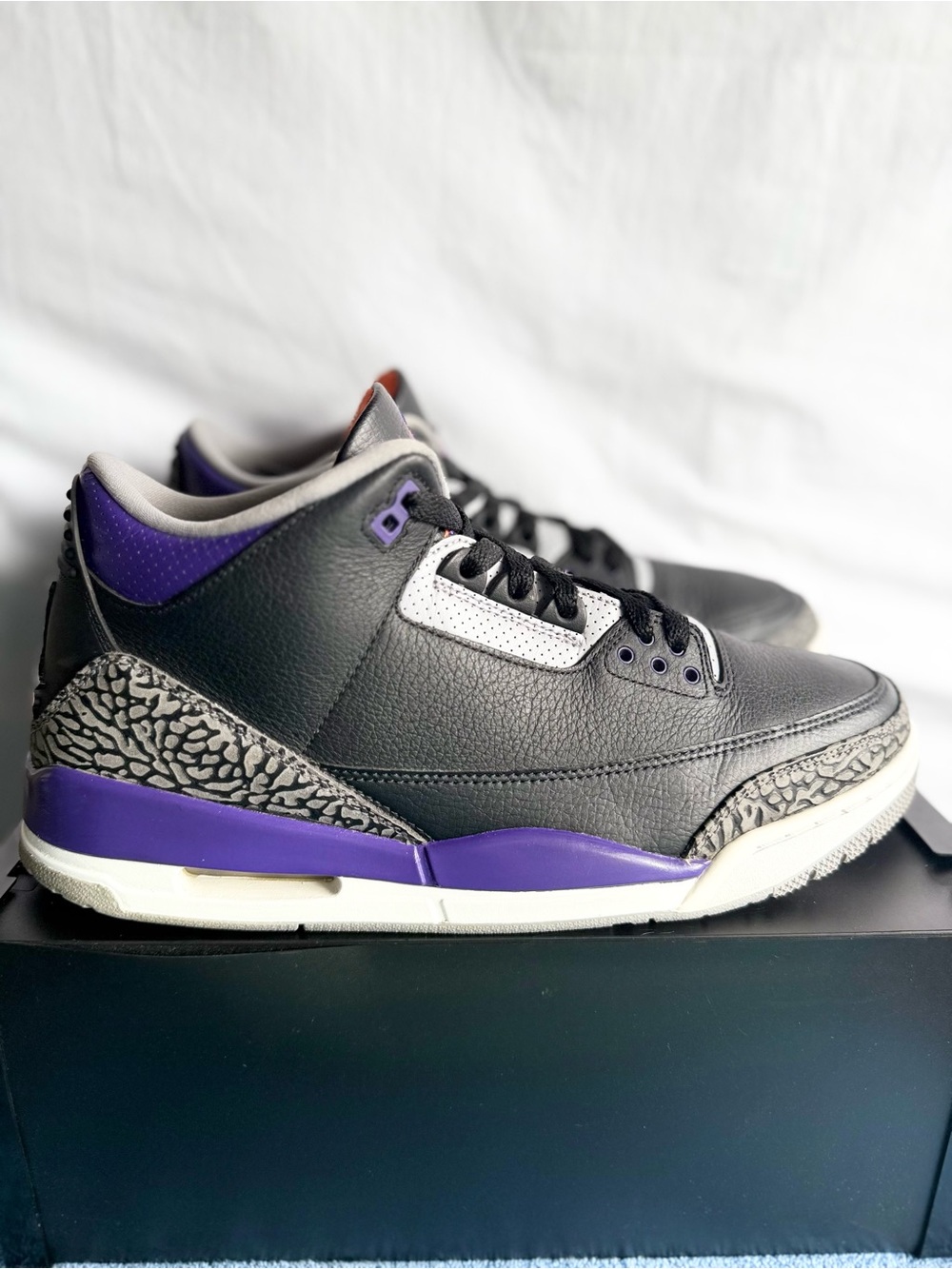 AUTHENTIC Jordan 3 Retro Black Court Purple “Suns” size 11.5 CT8532-050 2020